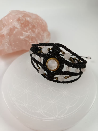 Bracelet manchette noir et pierre en quartz rose