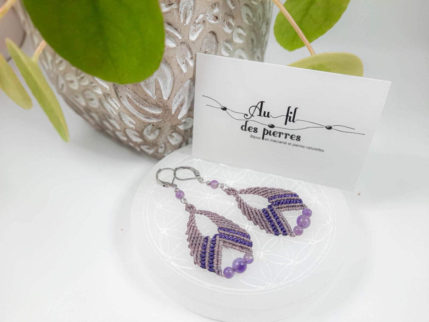 boucle d'oreilles violet et pierre en améthyste